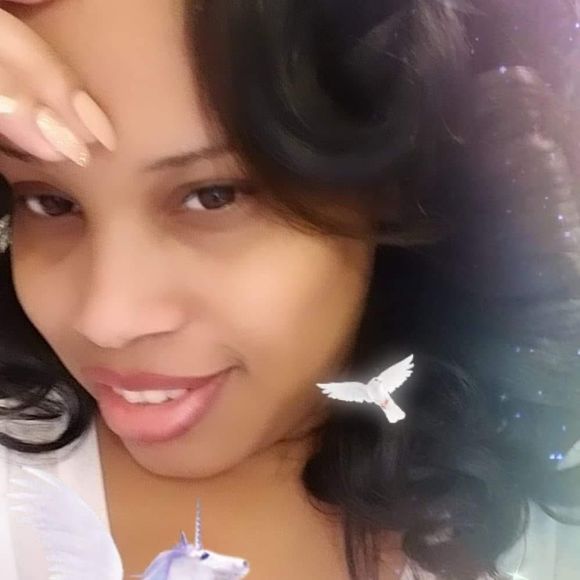 Meet your Posher, Ashley - Picture 1 of 1